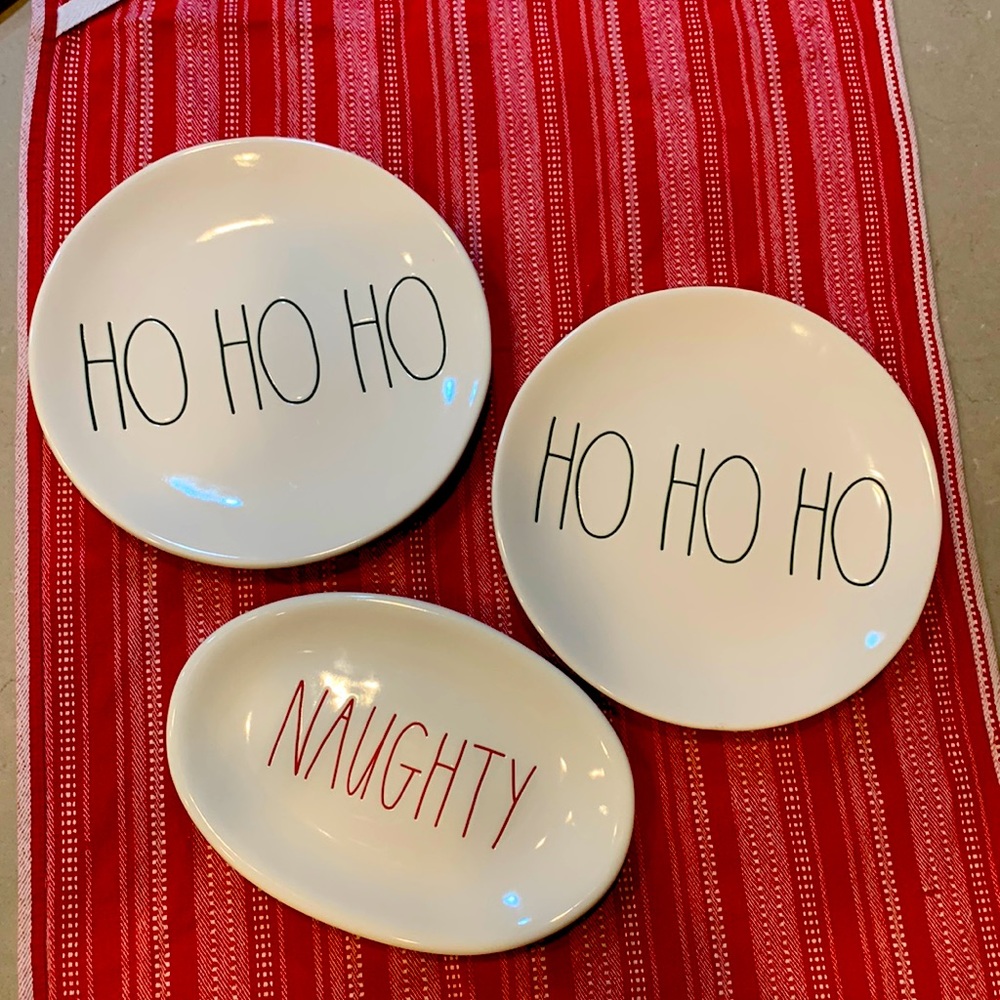 RARE Rae Dunn plate set